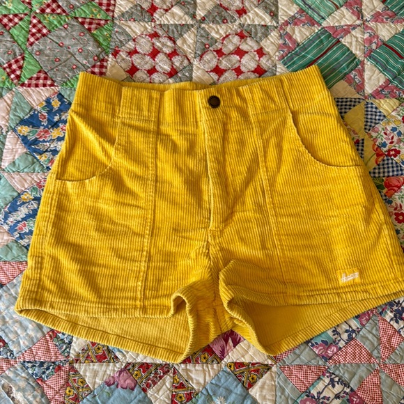 Hammies Yellow Shorts Size 28 - Picture 3 of 7